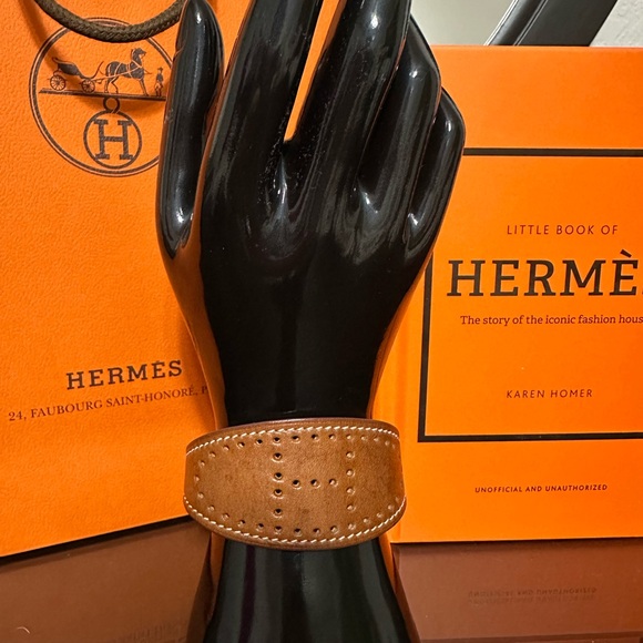 Hermes Tan Evelyn Reversible Bracelet - Picture 1 of 15
